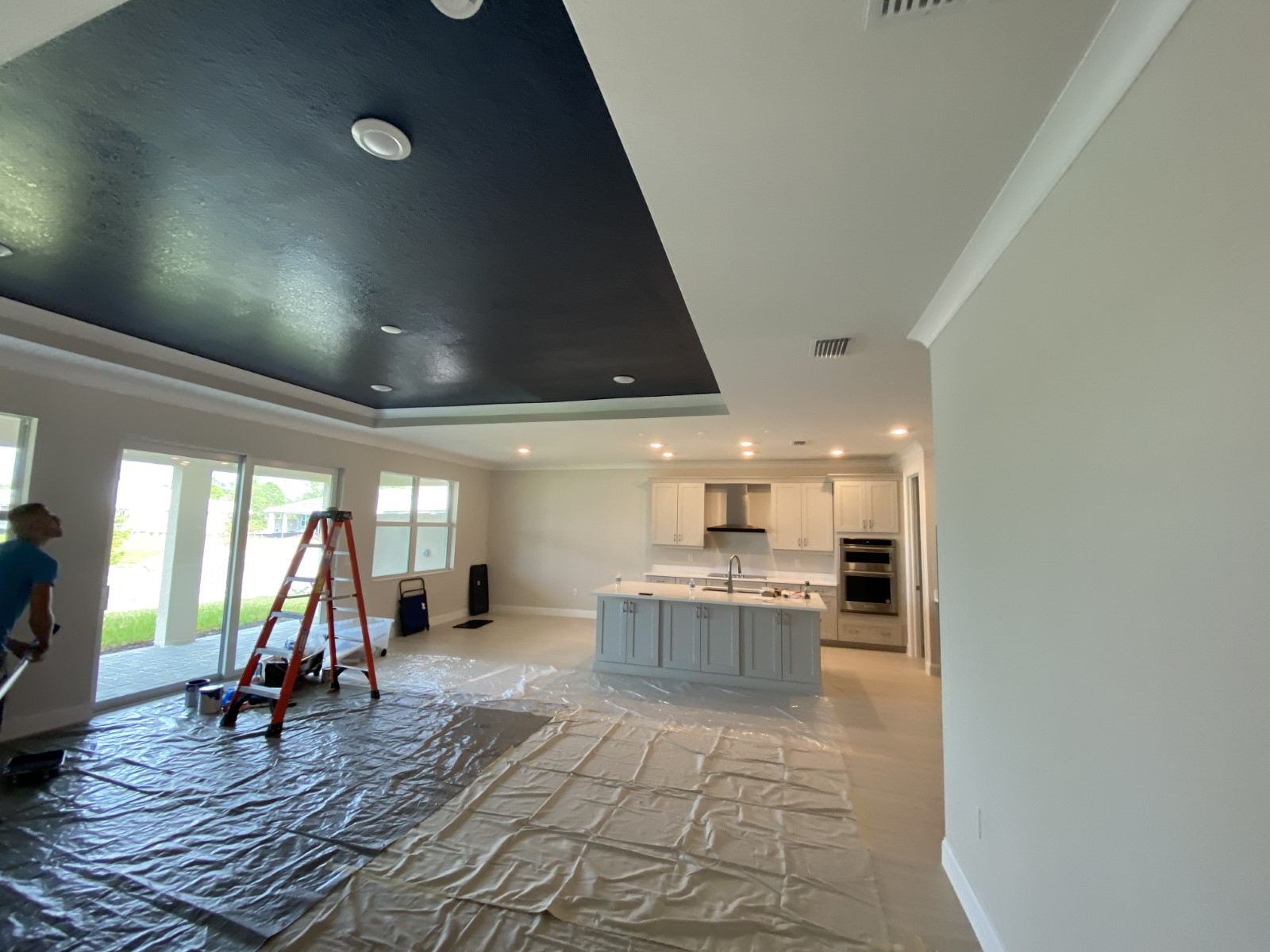 Interior and exterior painting service